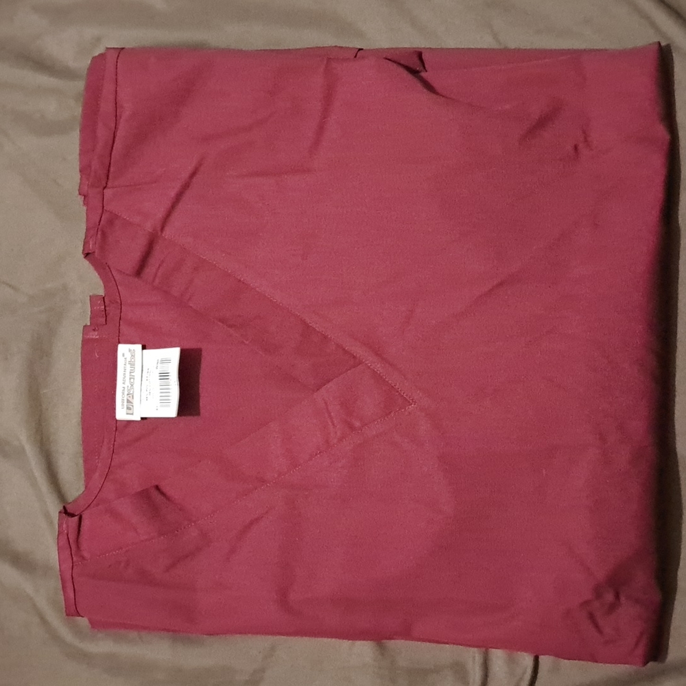Scrub tops - Picture 3 of 4